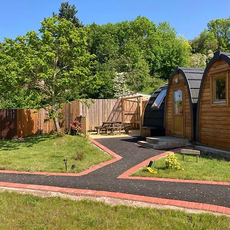 Squirrel Glamping Pod School House Farm Hotel Leighton  Екстериор снимка